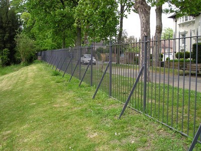 galvanized and polyester powder coated mild steel vertical railings which are complaint with BS 1722 Part 9
