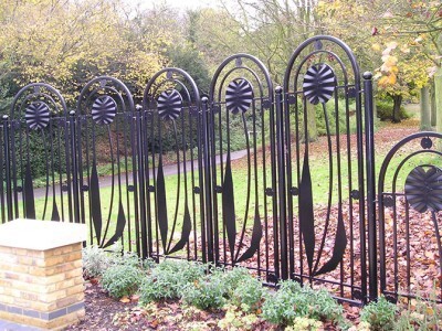 poppy railings