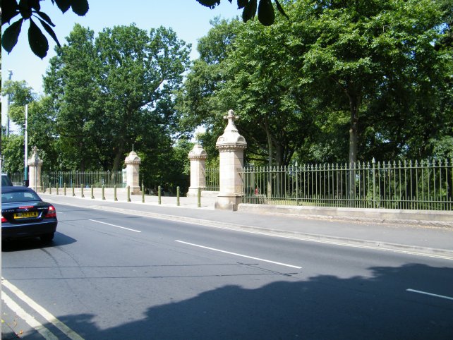 galvanized and powder coated mild steel decorative railings which are complaint to BS 1722 Part 9.