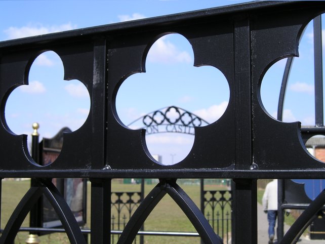 galvanized and polyester powder coating bespoke railings finials cut out motifs