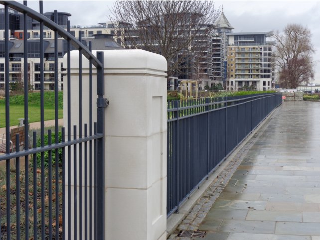 Vertical bar style railings and gate