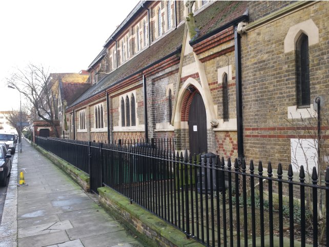 Mild steel galvanised and powder coated Kennington style railings