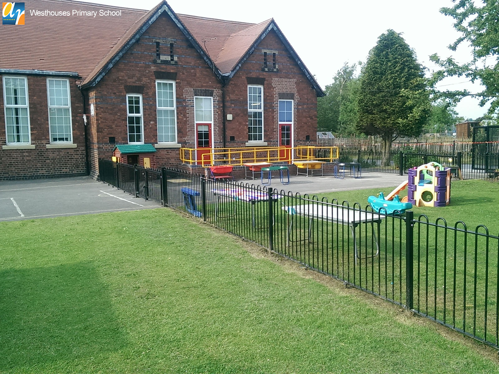 Westhouses Primary School Playspec bow top railings